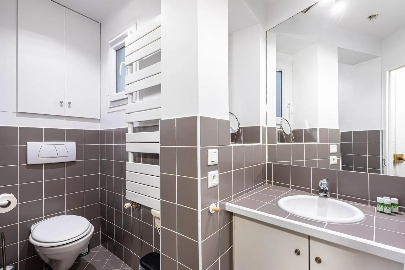 شقة Guestready - Paris Escape With Eiffel Views 0*,